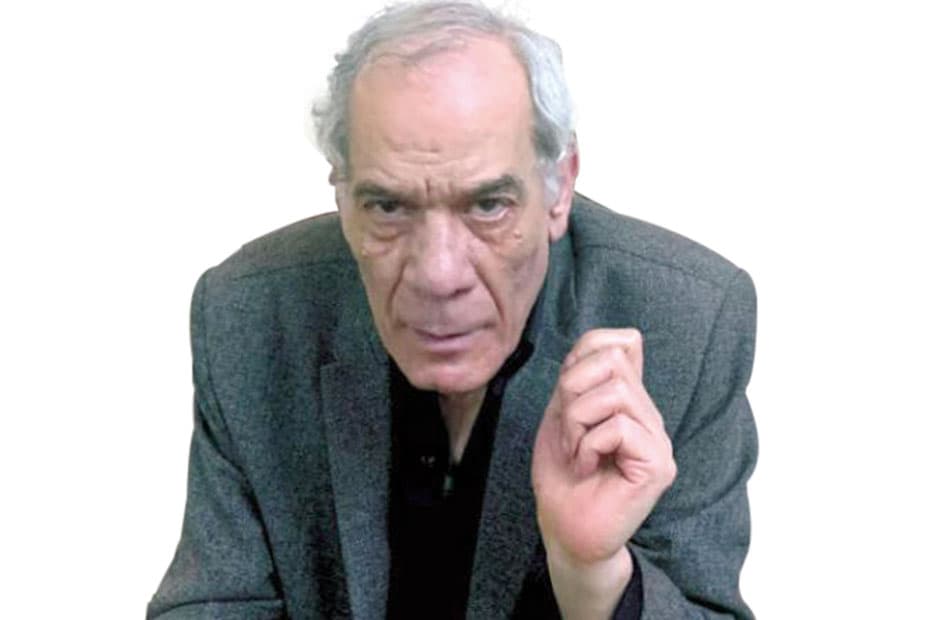 وفاة الكاتب رضا البهات بعد معاناة طويلة