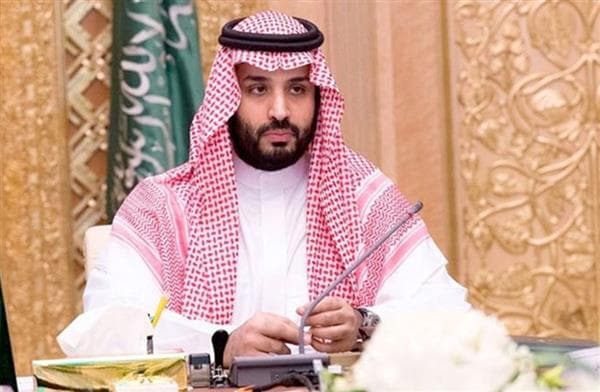 ولي العهد السعودي يعبر عن تضامن مع الكويت ويستنكر الاعتداءات الإيرانية