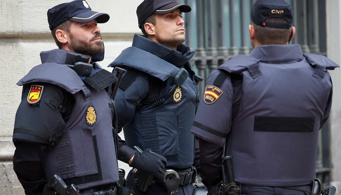 Spanish police arrest 16-year-old hacking leader