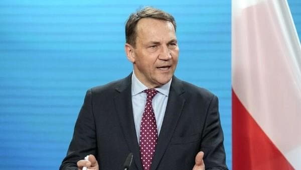 Poland Supports Ukraine EU Talks