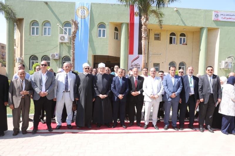 Al-Sharqiya Governor Opens Al-Azhar Girls College Conference