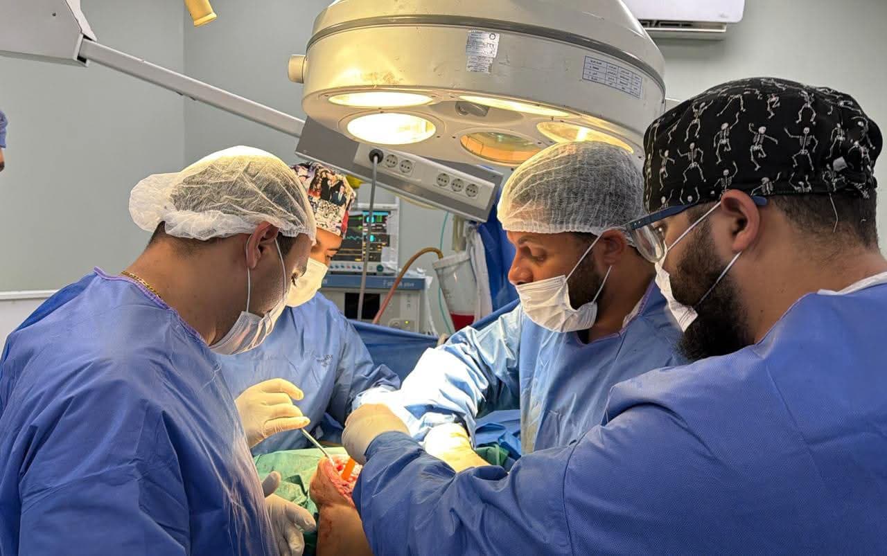 Al-Ghardaga Hospital Performs Knee Replacement