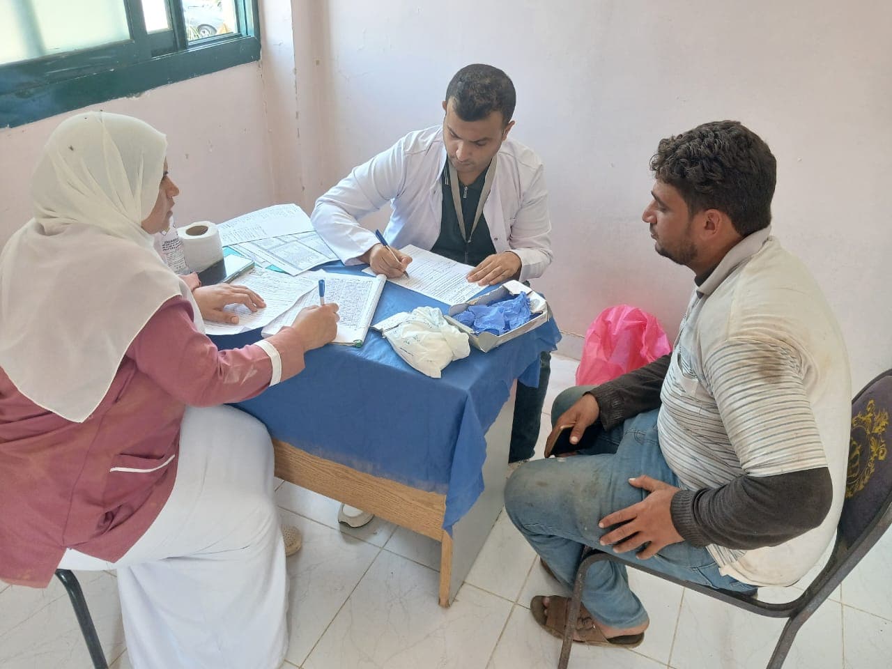 Damietta hosts free medical caravan with 10 clinics