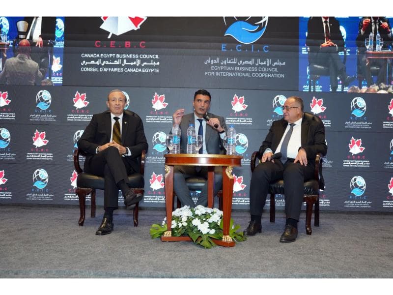 Industry Minister Targets $100B Exports and Factory Support