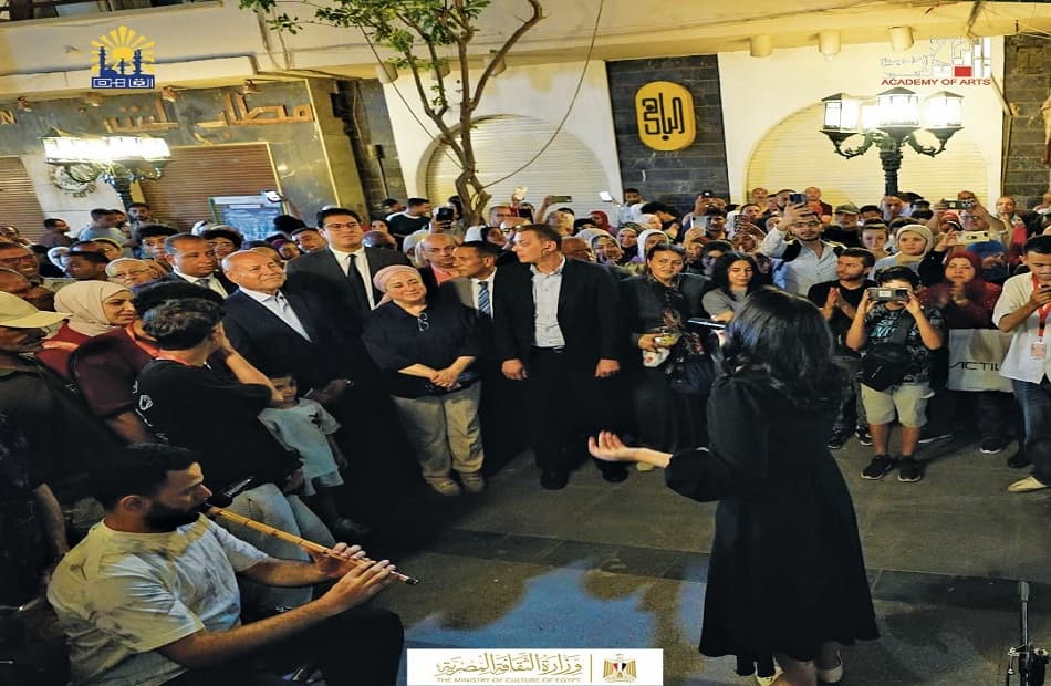 Cairo Governor Praises Art Street Support