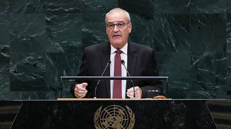 Swiss President to resign after 11 years