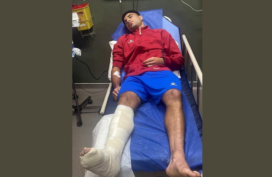 محمد عواد يدعم لاعب بترول أسيوط بعد إصابته أمام الزمالك