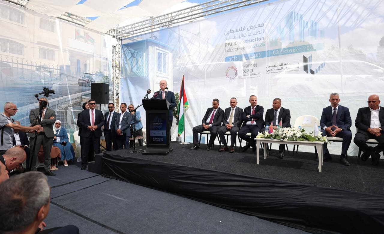 Palestinian Prime Minister emphasizes land protection and Gaza reconstruction as priorities
