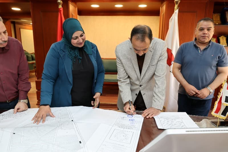 محافظ سوهاج يوافق على مخططات الحلاجة