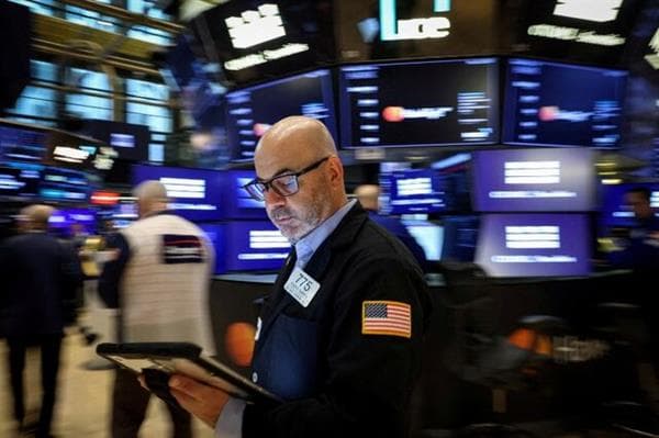 U.S. stocks fall following Fed chair comments