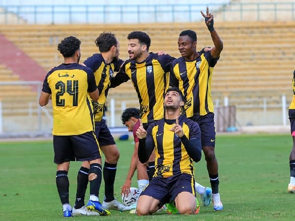 Al Mokawloon squad vs Al Ahly