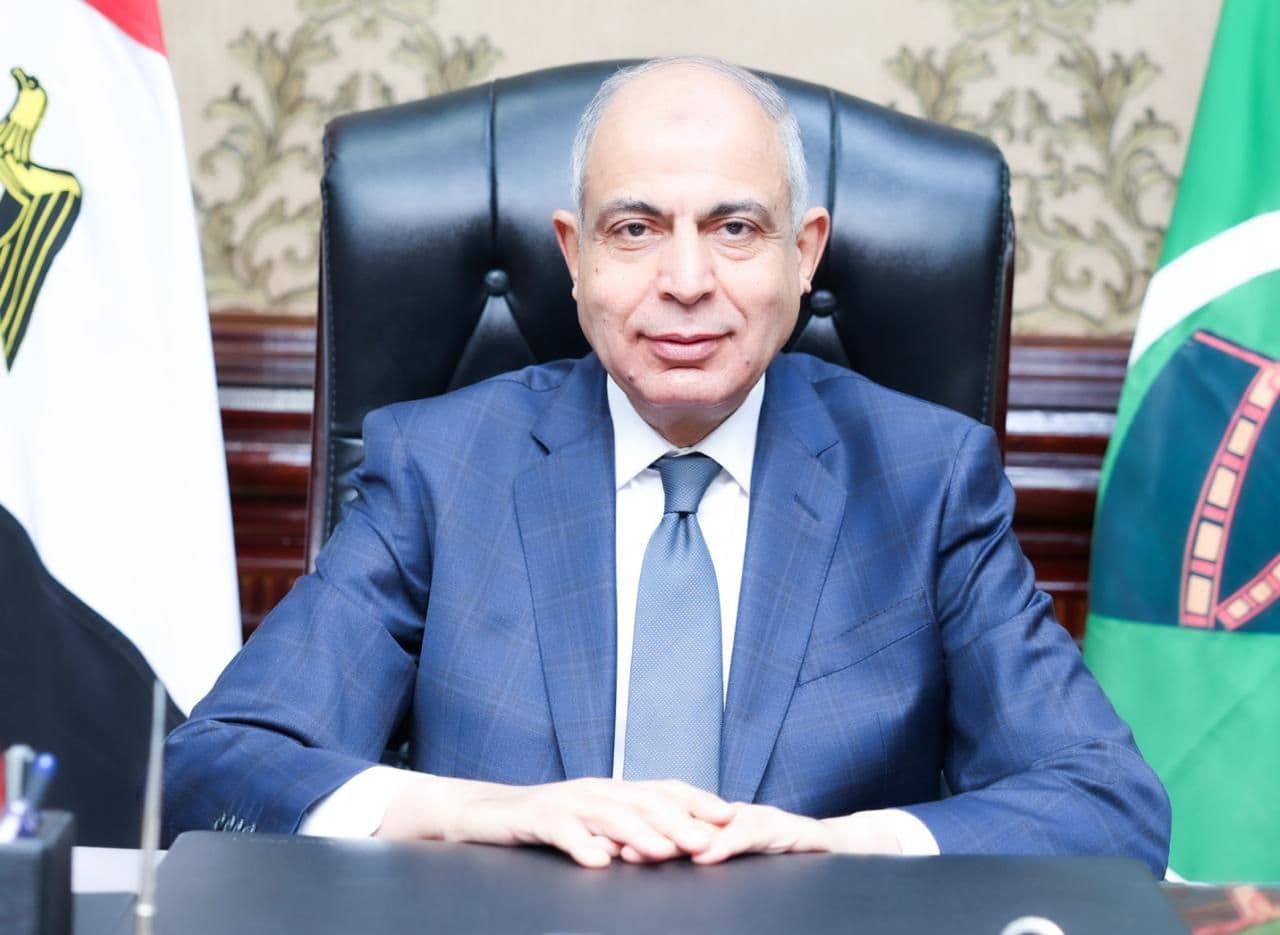Minya Governor Provides Support for Victims' Families