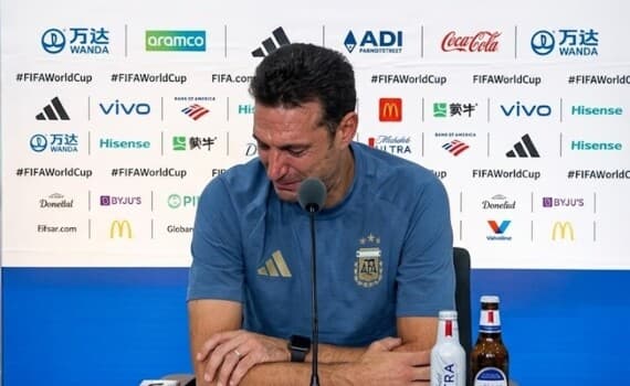 Argentina Keeps Scaloni Despite World Cup Loss