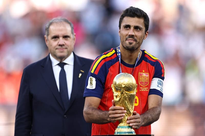 رودري يتوجه مدريد لإجراء جراحة ظهر