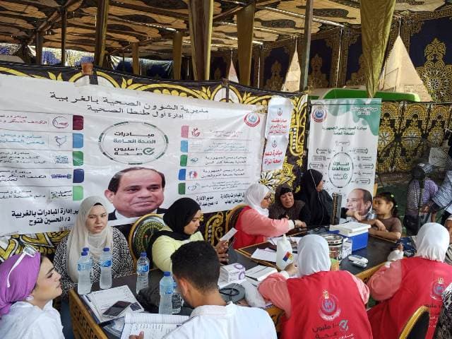 خدمة طبية تقدمها لقافلة فيشا سليم بالغربية