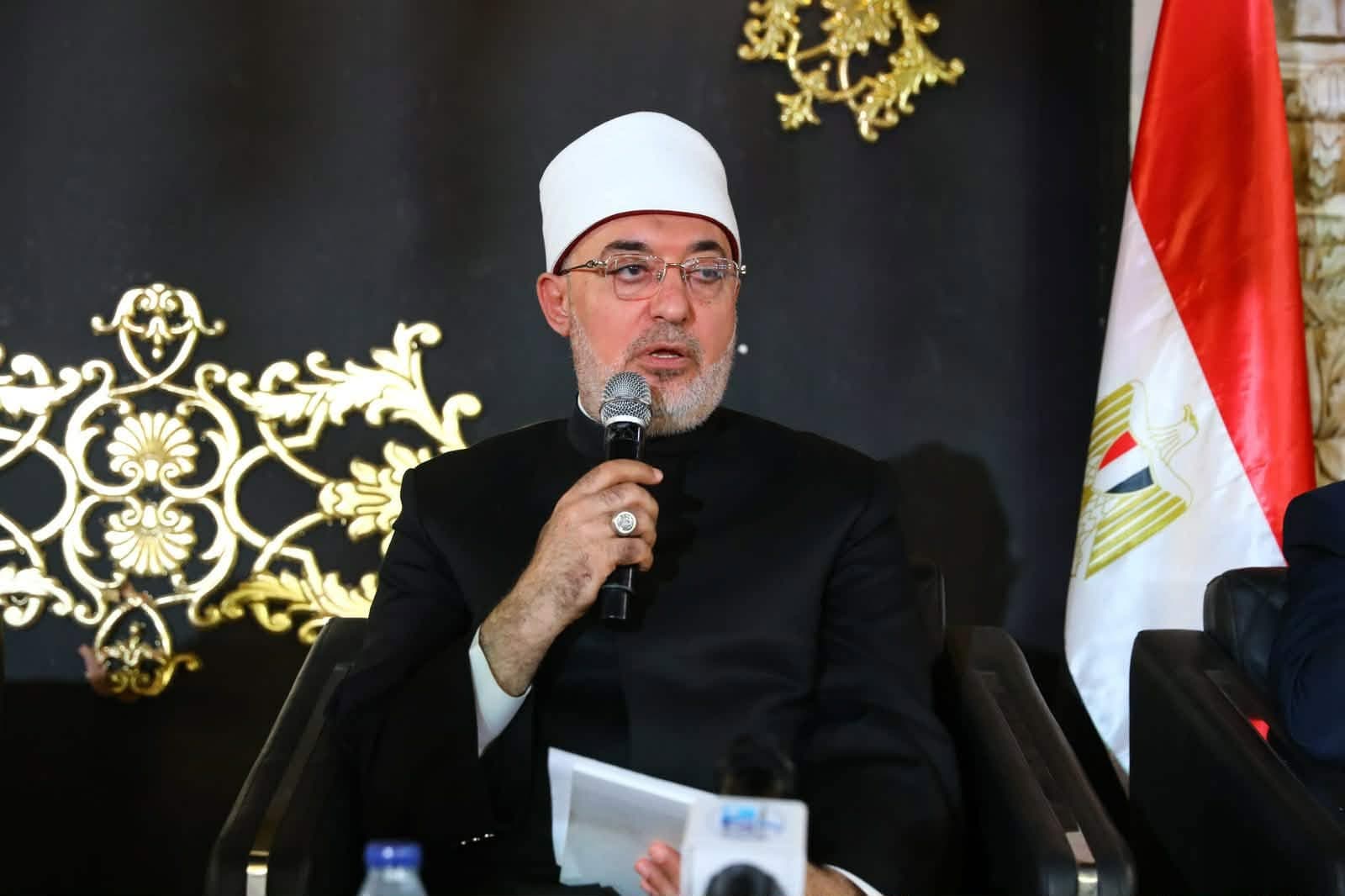 Mufti Calls for Unified Efforts to Protect Egyptian Families