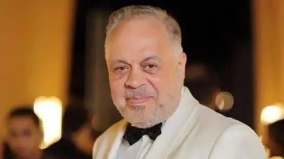أشرف زكي يحذر من توقيع عقود جديدة بدون استشارة النقابة