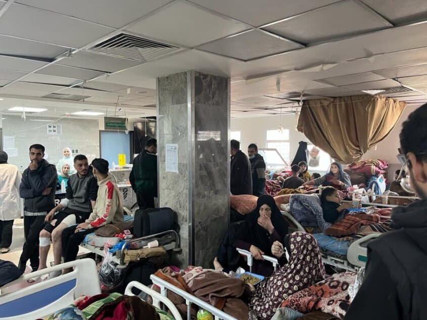 مستشفيات غزة غير قادرة على استيعاب الإصابات