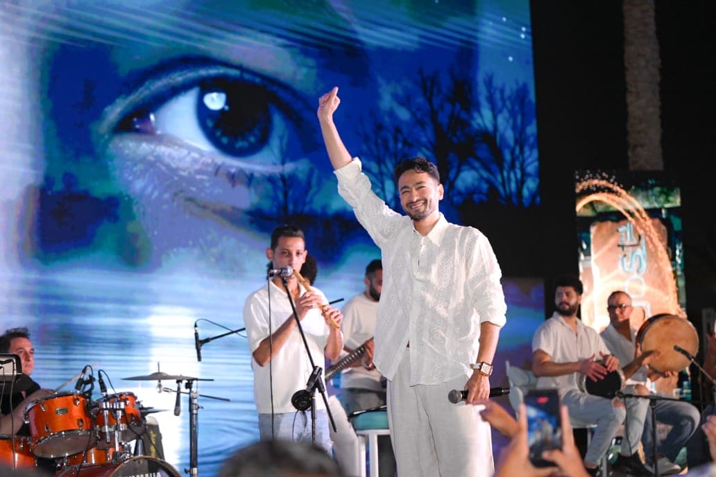 Hamada Hilal's concert fills Alamein with fans