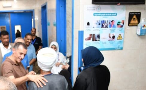 محافظ أسوان يتفقد مستشفى النيل في إدفو