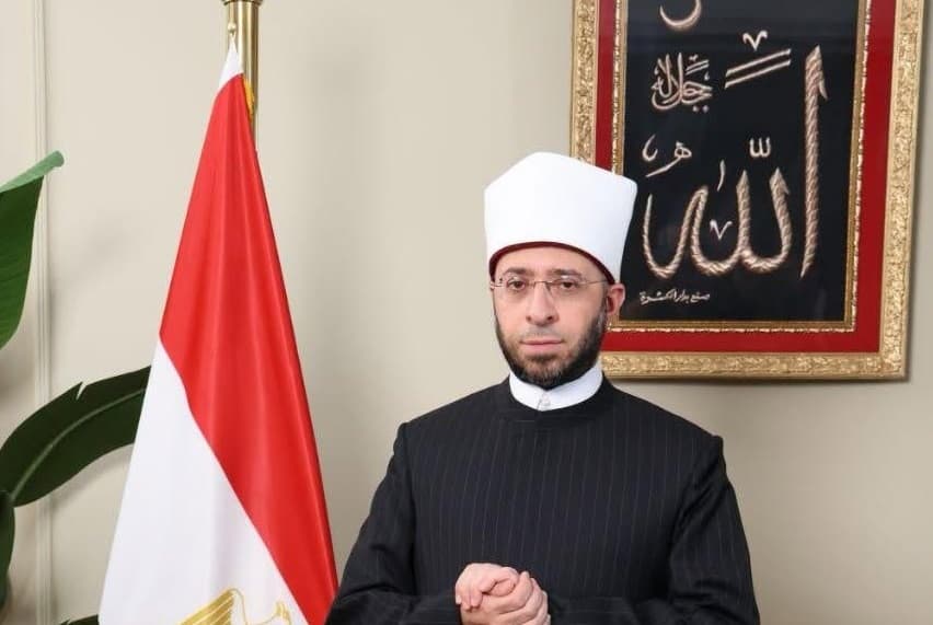 Awqaf Minister Congratulates Islamic Scholarship Graduates