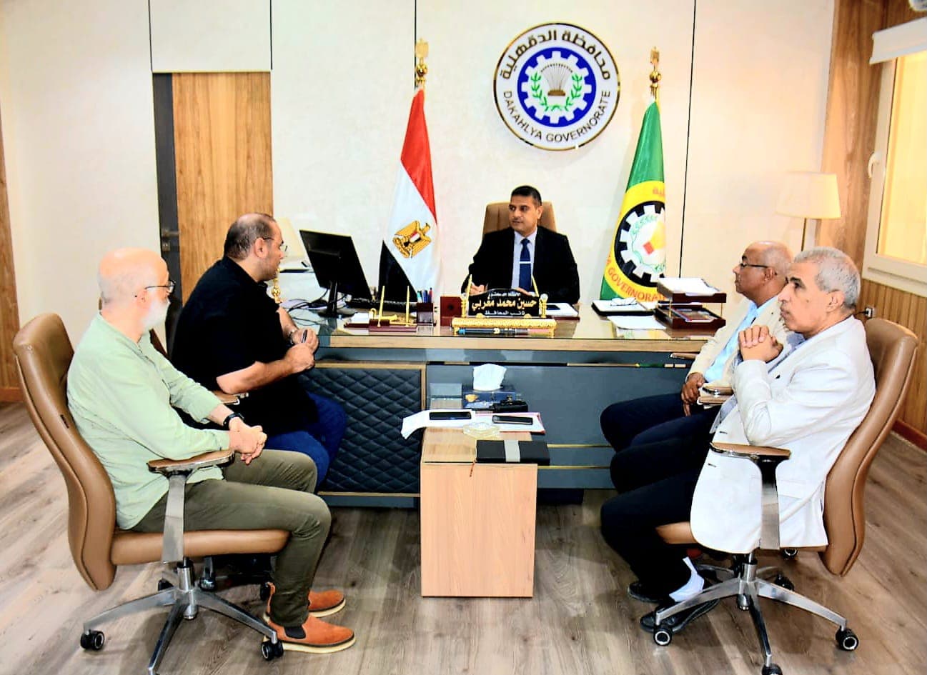 نائب محافظ الدقهلية يوجه بزيادة الرقابة على حرق قش الأرز