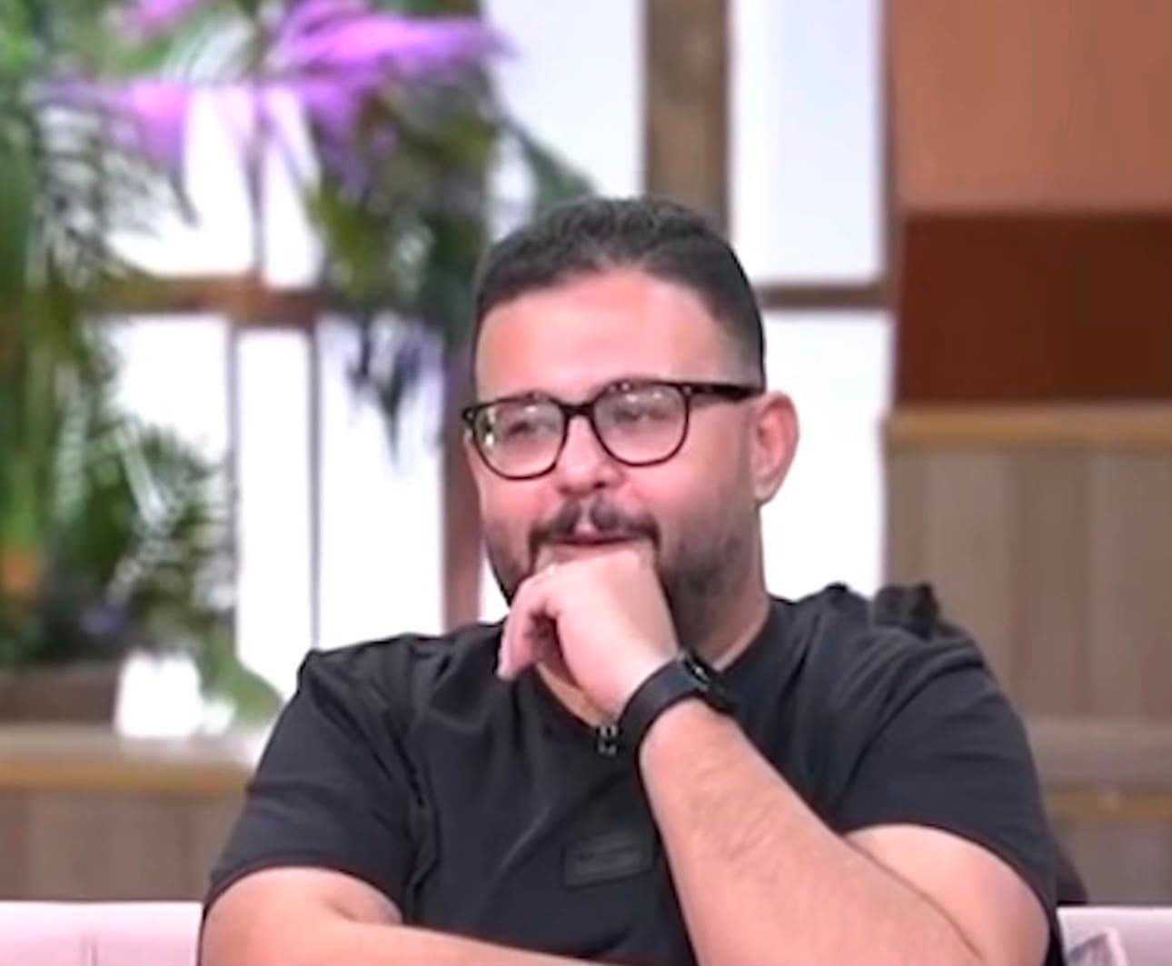 إياد صالح يشرح فكرة محمود التاني