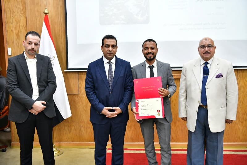 مشاريع خضراء وبرنامج طاقة للشباب في قنا