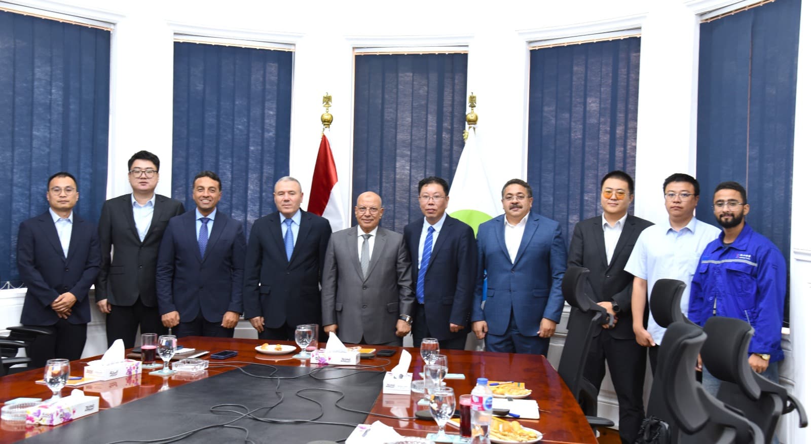 رئيس مياه القابضة يناقش التعاون مع معهد شين شينج