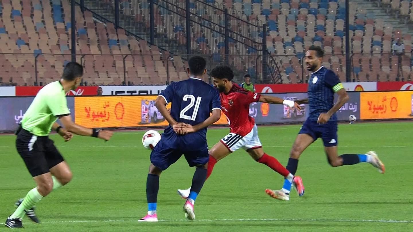 Eastern Enppi leads Al Ahly 2-1 at halftime