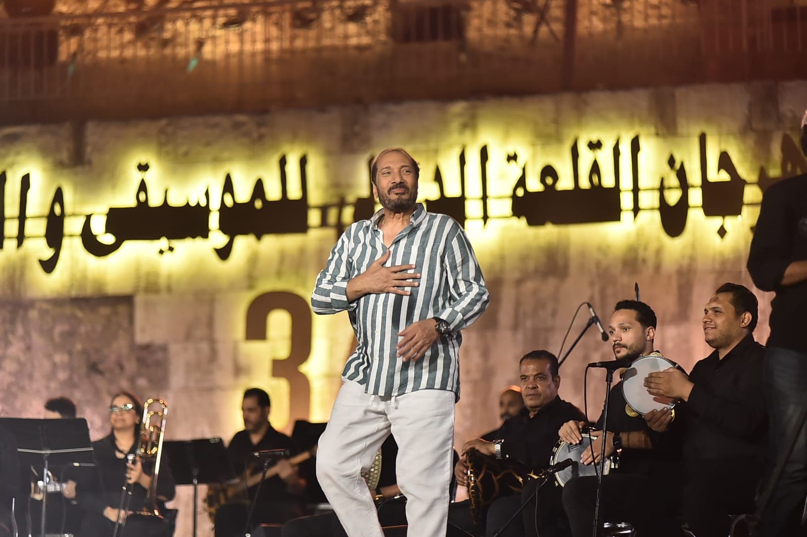 Ali El-Haggar and Choir On energize Qala'a Festival