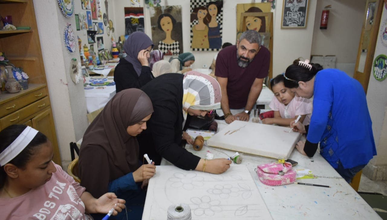 Minya conducts weaving and craft training