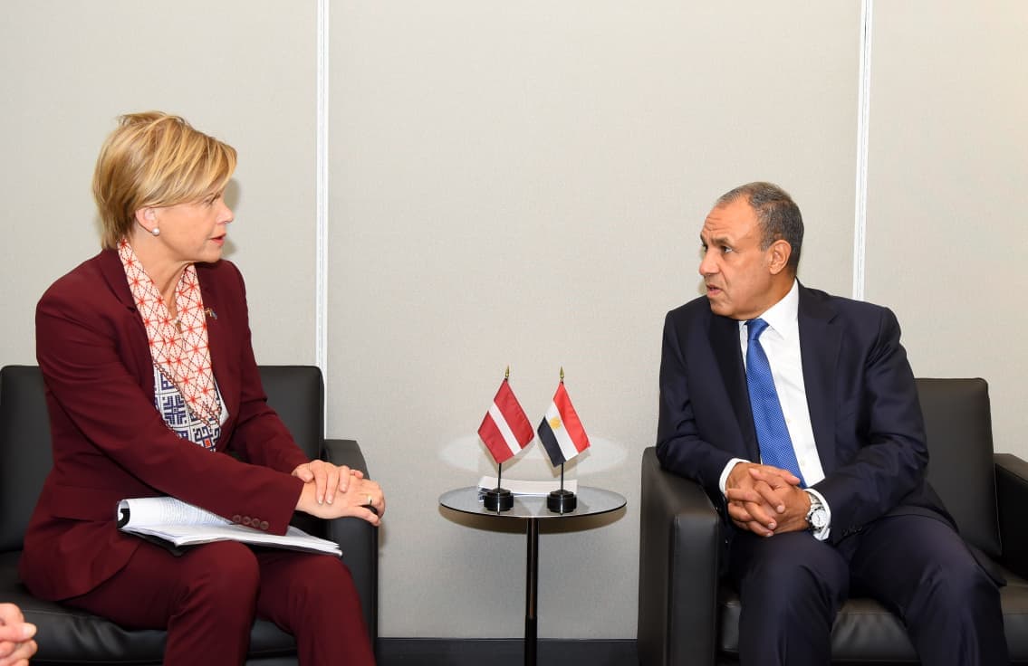 FM Meets Latvian Counterpart at UN
