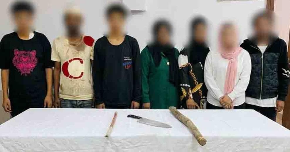اعتداء بأدوات حادة أمام عقار في أكتوبر