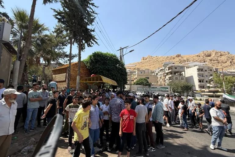 احتجاجات في عين منين بسبب المياه