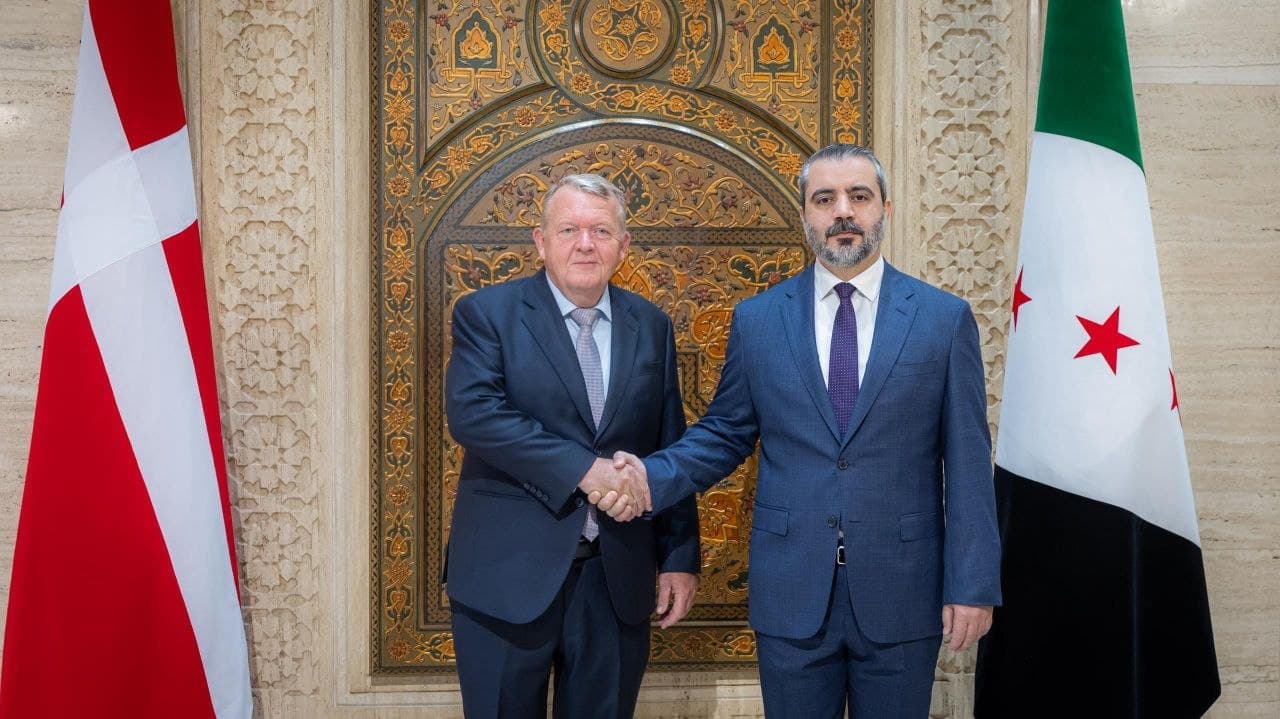 الشيباني يعقد مؤتمرًا مع الدنماركي في دمشق