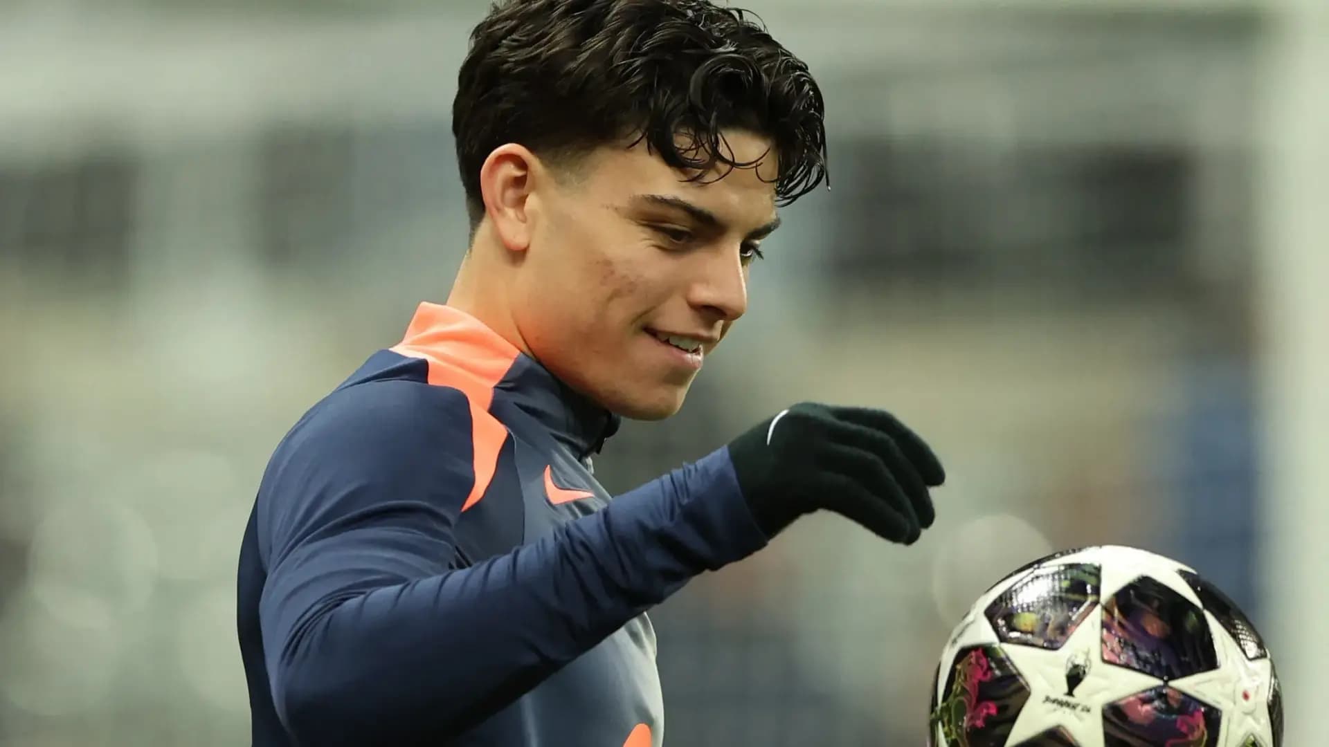 Three players lock in early Barcelona spots
