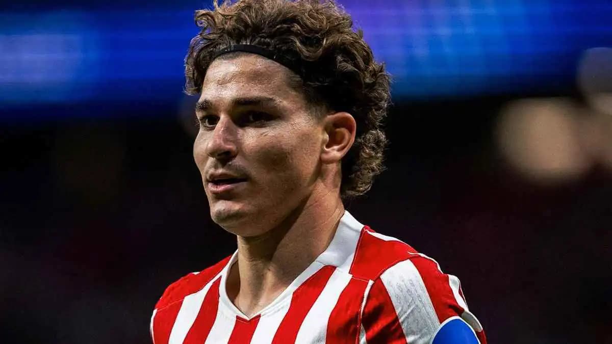 Barcelona Benefits from Alvarez Transfer Failure