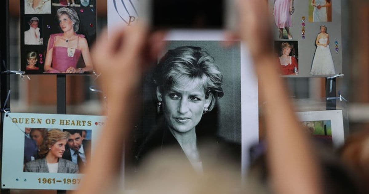 Princess Diana's "Revenge Dress" Preview Before Sale