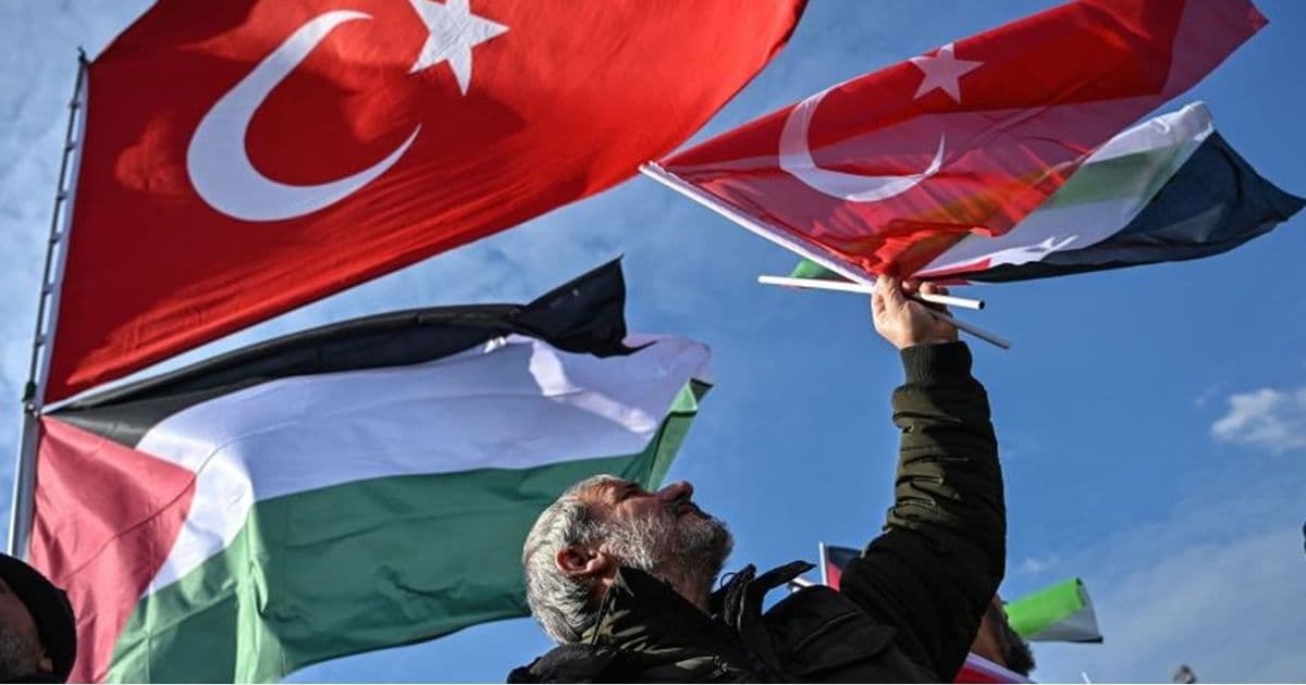 أصوات تركية تدعو لإعادة تقييم تحالفها مع الغرب