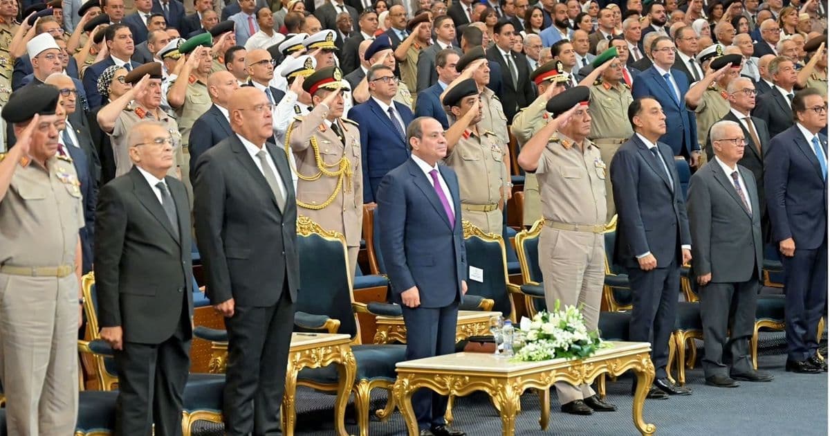 من دفع السيسي لتحديد موعد الرحيل