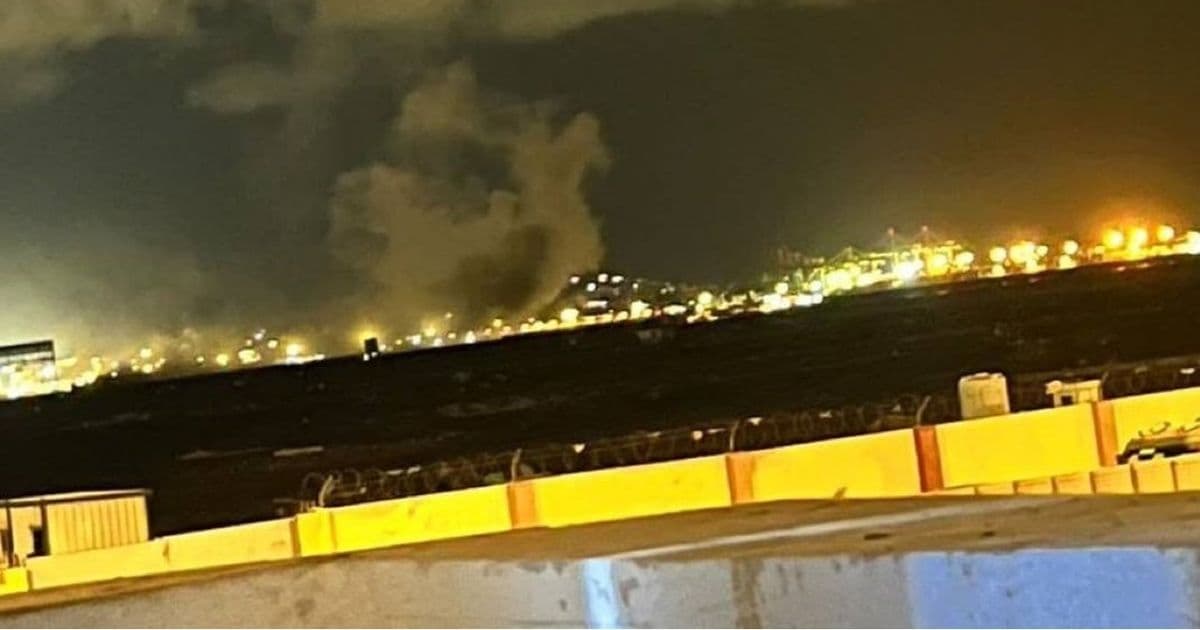 Houthi shelling hits Aden Airport