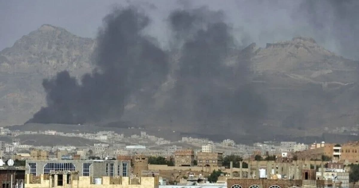 ضربات على منشأة نفطية و مناطق في 4 محافظات باليمن
