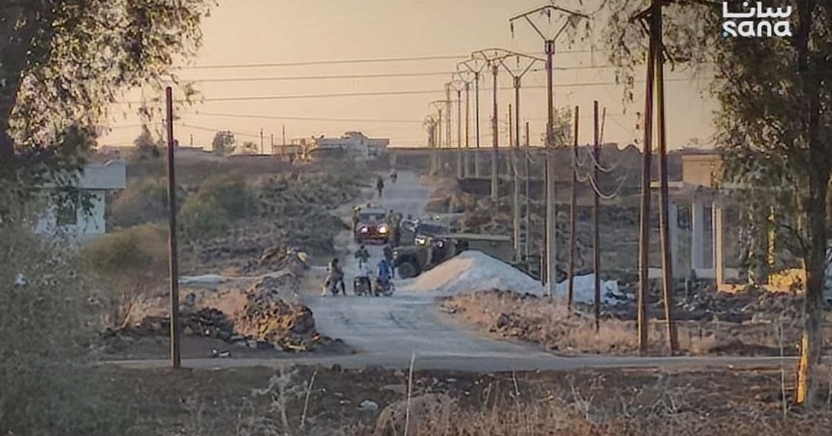 Israeli patrol moves near Beit Jinn