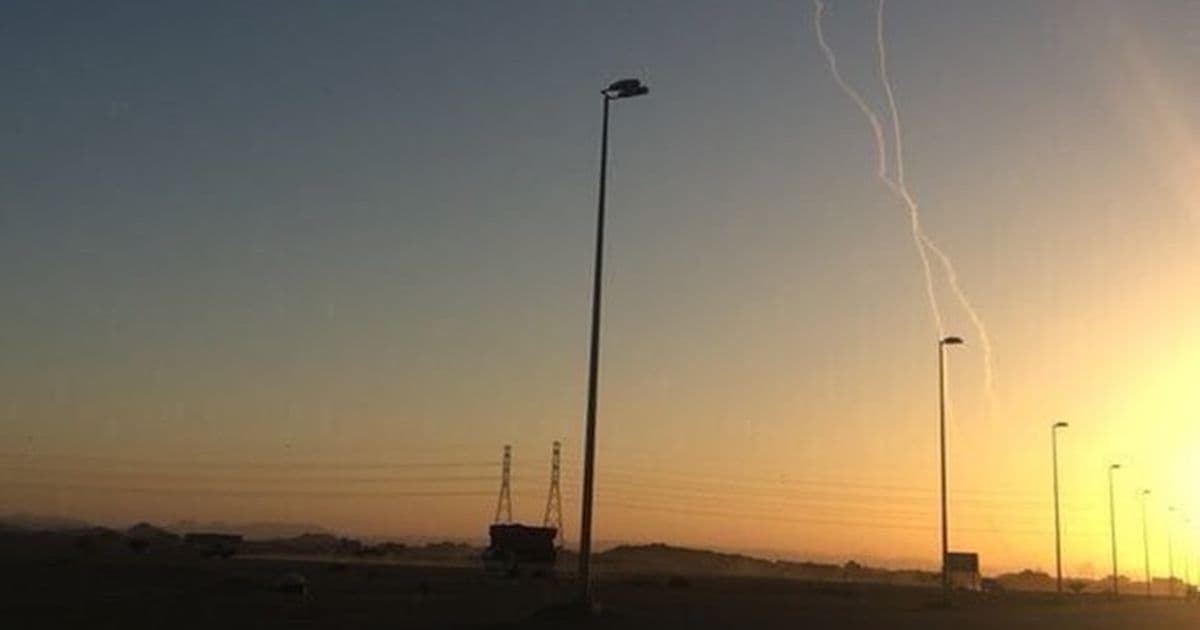 قصف نجران وإعادة تشغيل مطار الدمام
