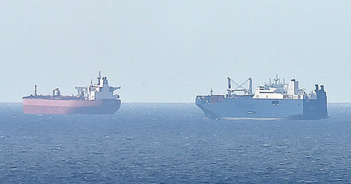 Chinese tankers avoid Strait of Hormuz