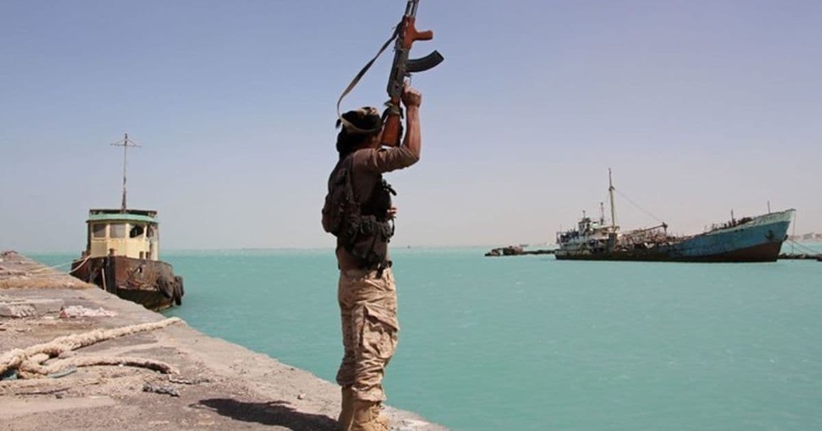 Unusual maritime activity near oil tanker off Ras Isa