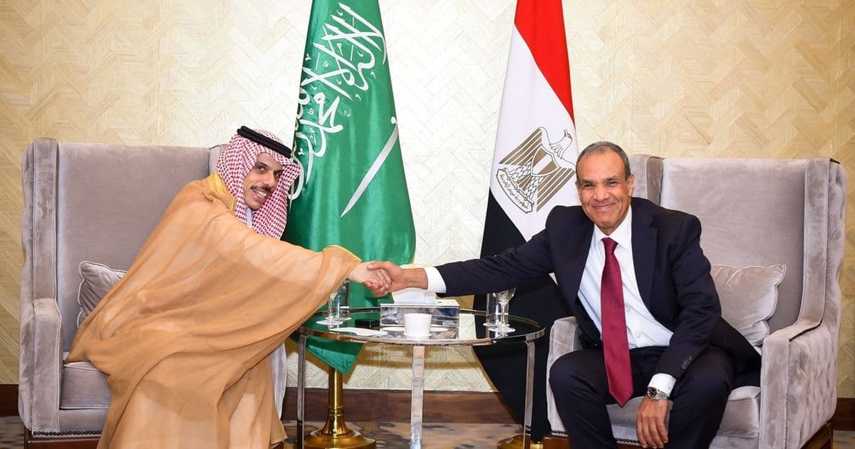 مصر تبحث خفض التصعيد مع السعودية وإيران