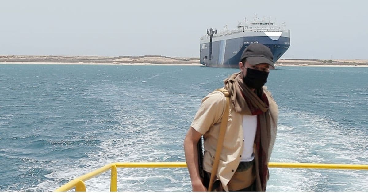 إيران تطلب من الحوثيين إغلاق باب المندب في حال معين