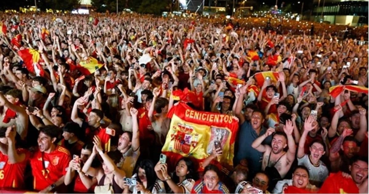 Spain Welcomes World Champions